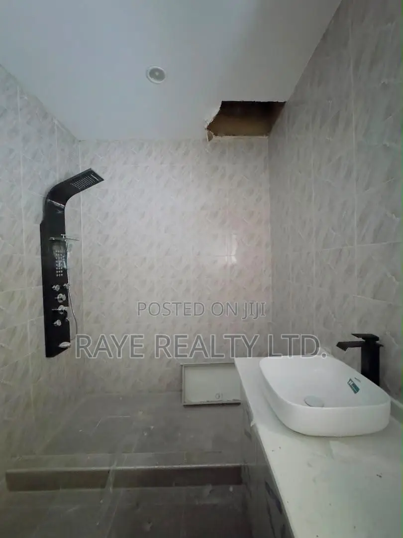 4bdrm Duplex in Ogudu GRA for sale