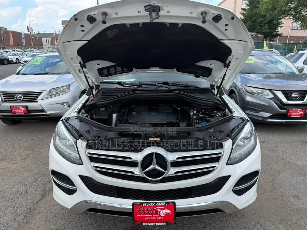 Mercedes-Benz GLE-Class 2016 White