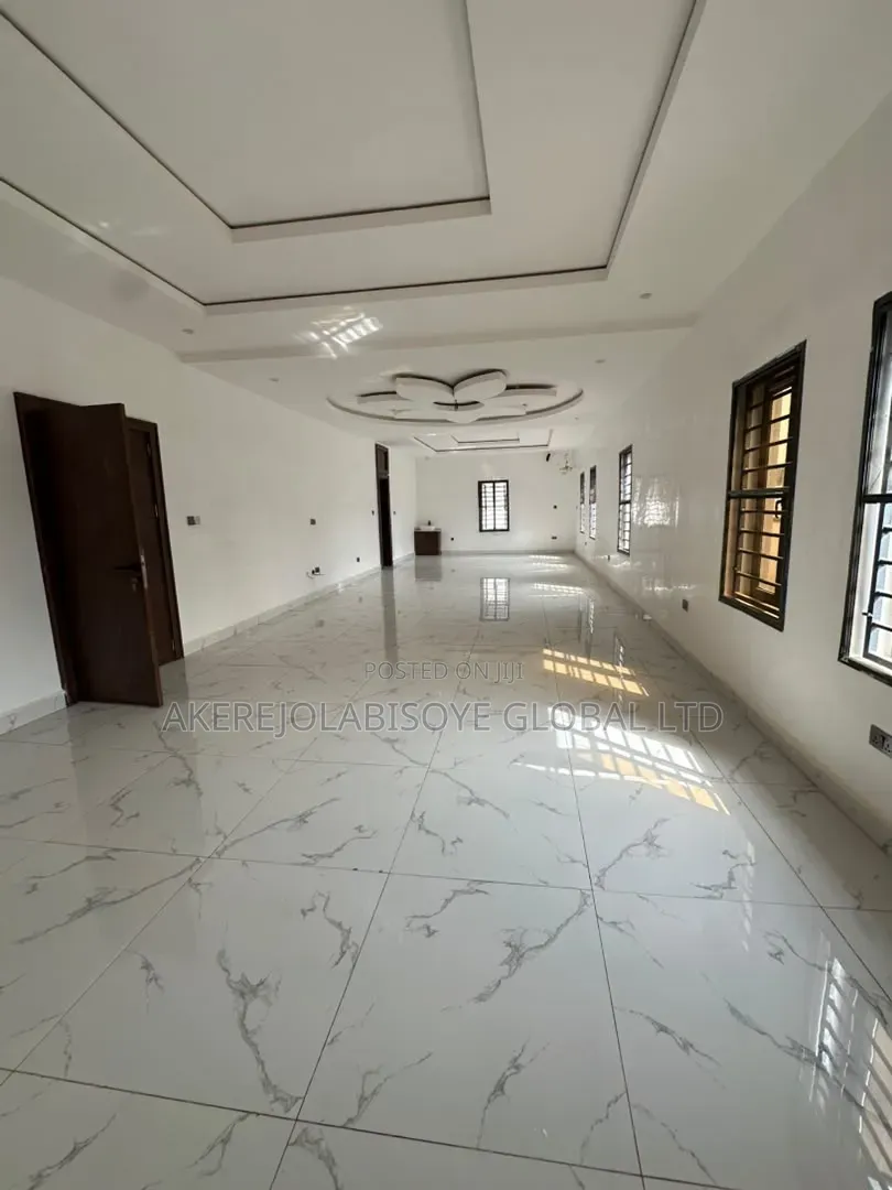 5bdrm Duplex in Efab Metropolis, Dape for sale