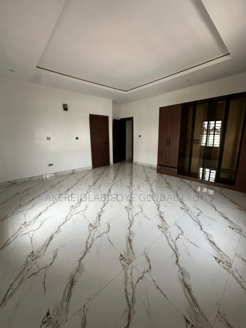 5bdrm Duplex in Efab Metropolis, Dape for sale
