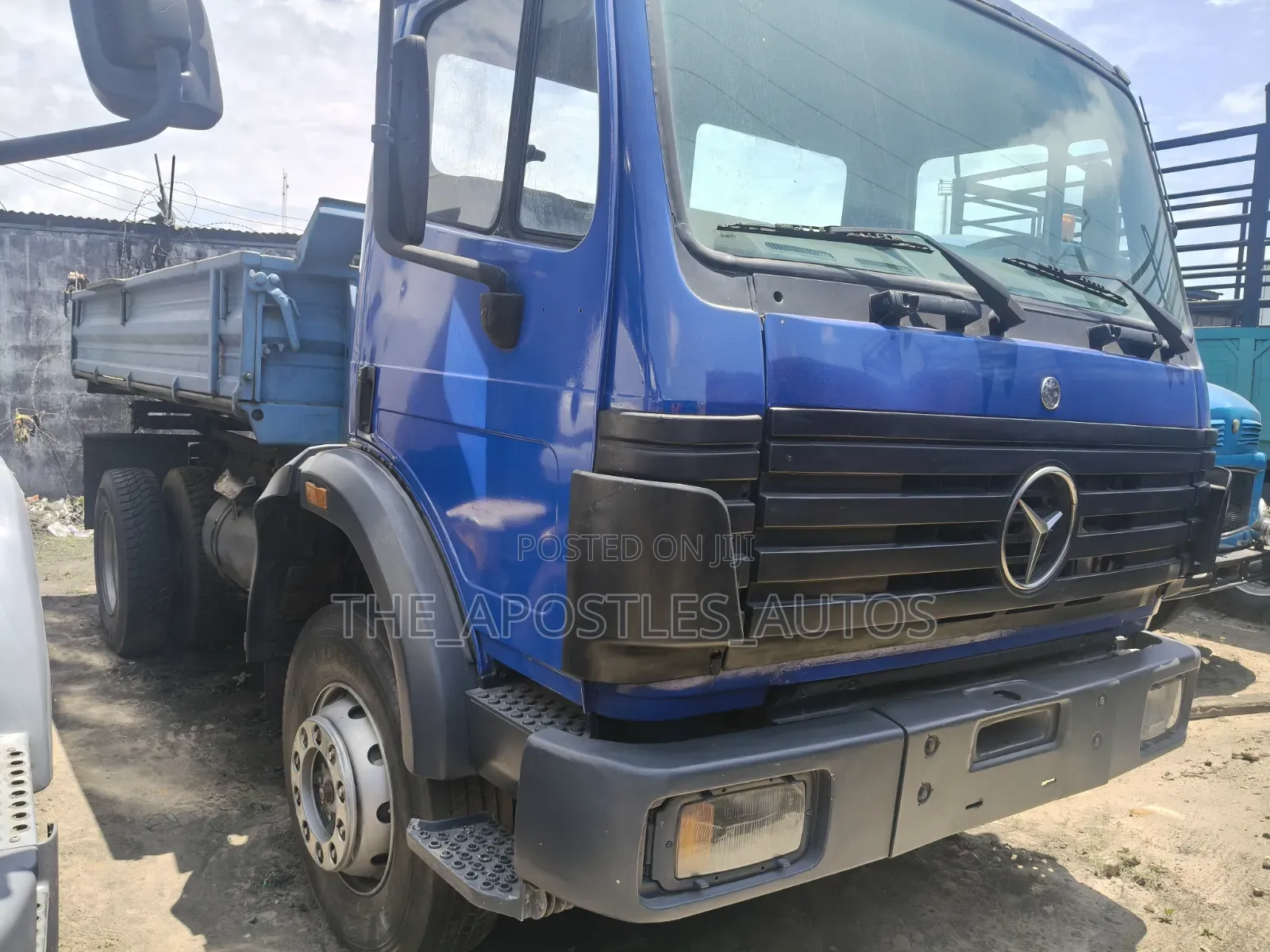 Mercedes Benz Tipper Flat Face 2007 Blue