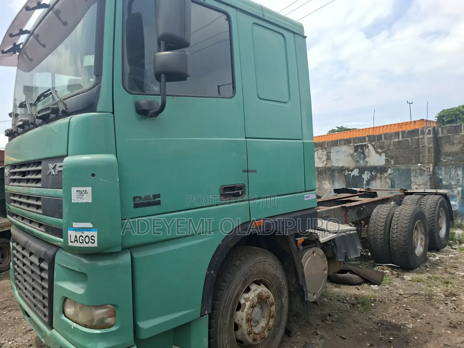 Daf Xf Cap and Chassis 10 Tire