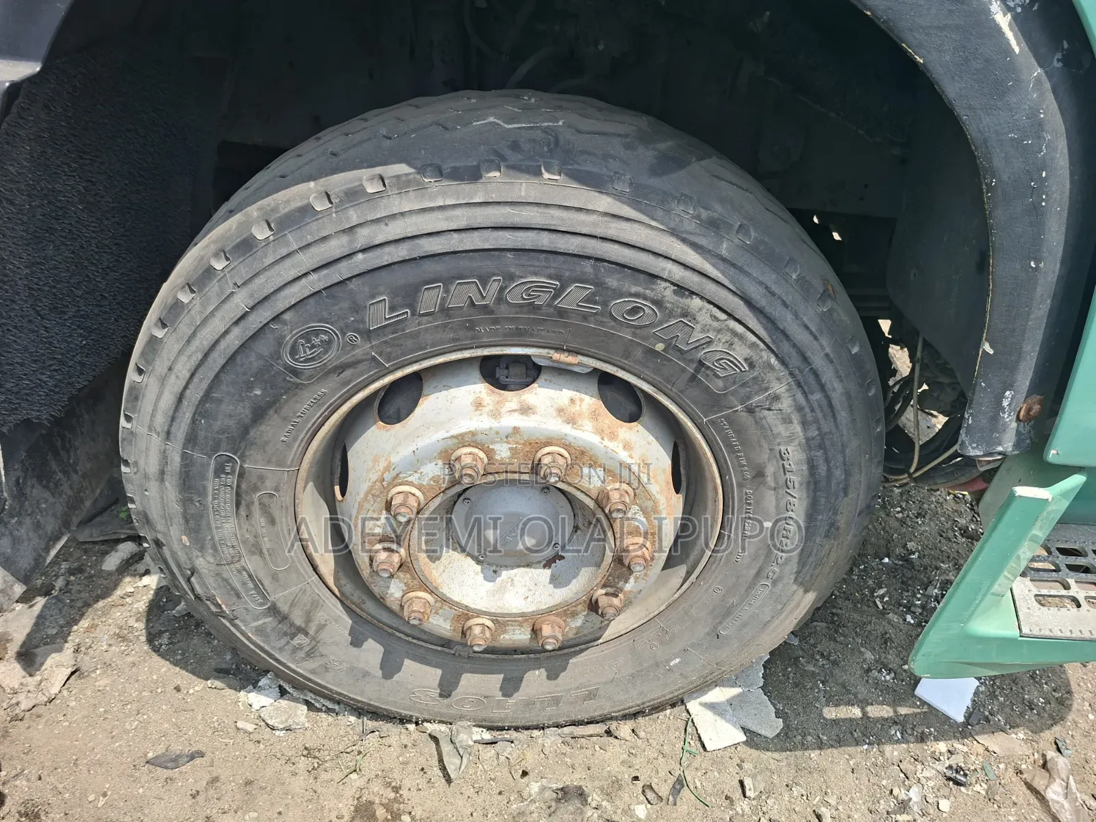 Daf Xf Cap and Chassis 10 Tire