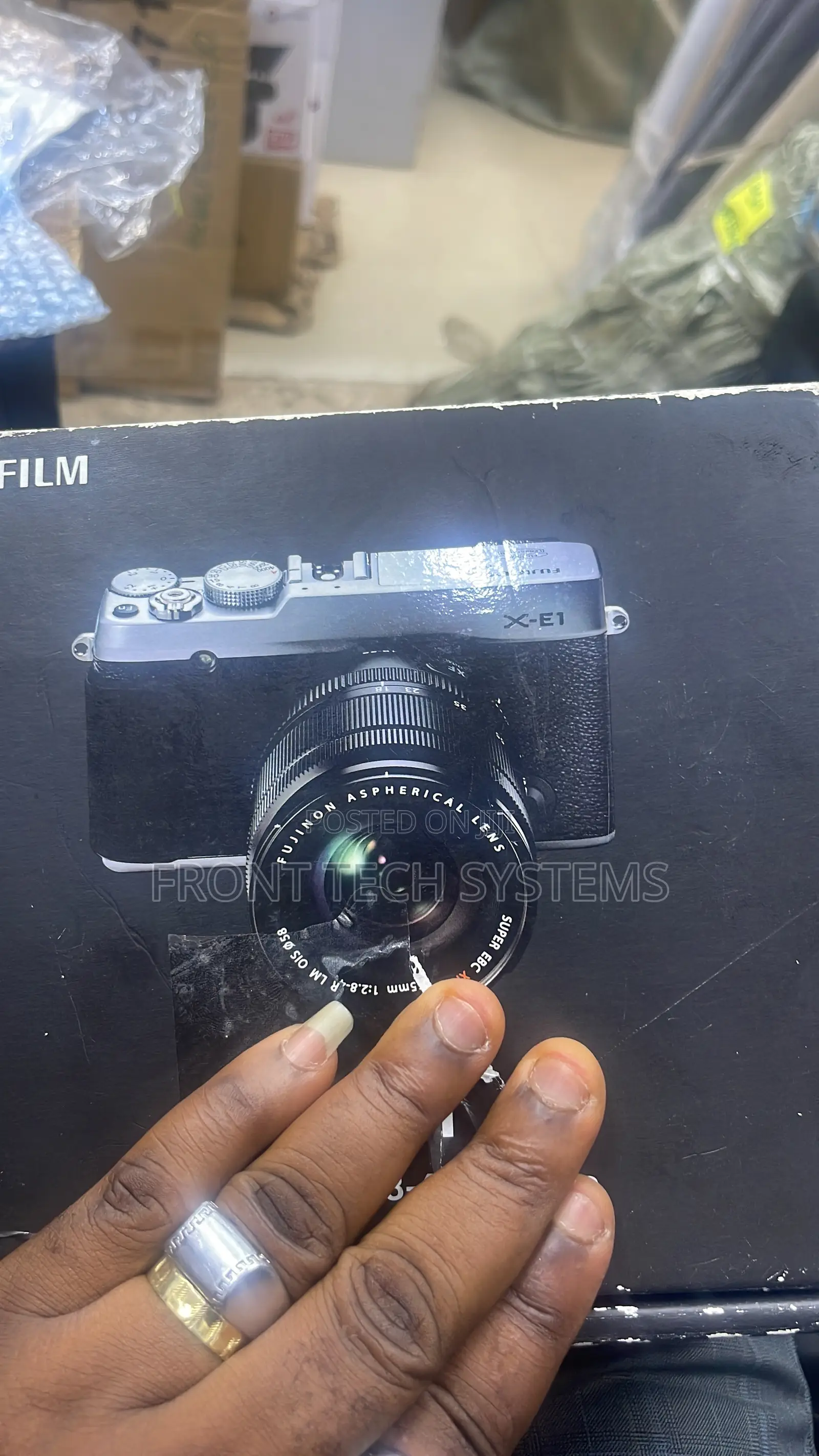 Fujifilm X-E1 With 18/55mm F2.8