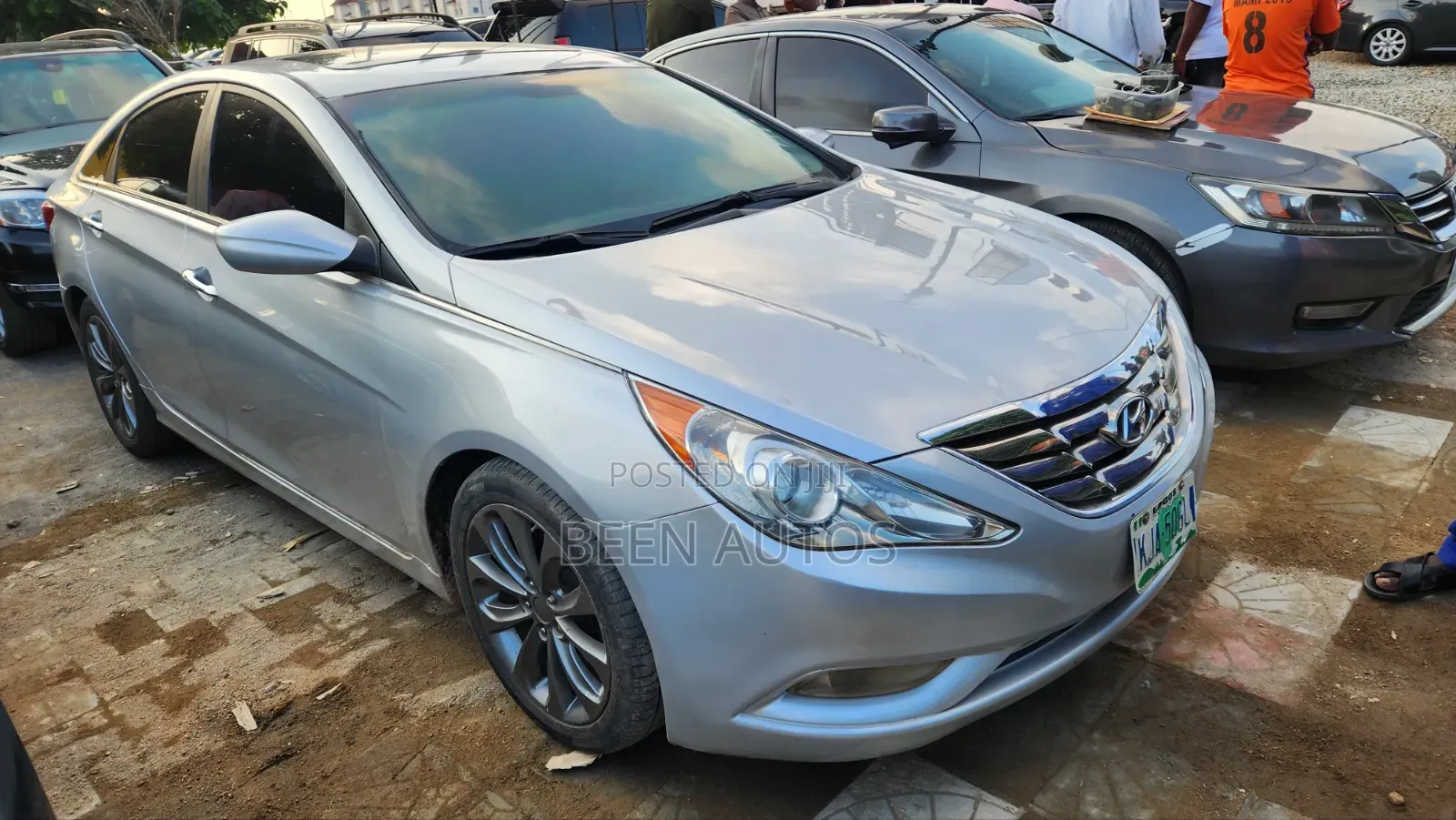 Hyundai Sonata GLS Sedan FWD (2.4L 4cyl 6A) 2012 Silver
