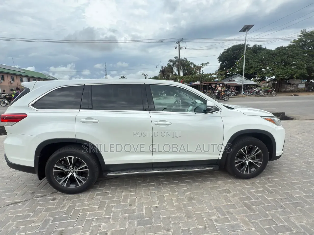 Toyota Highlander XLE 2019 White