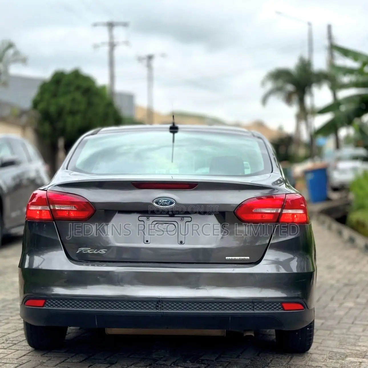 Ford Focus S 4dr Sedan (2.0L 4cyl 5M) 2015 Gray