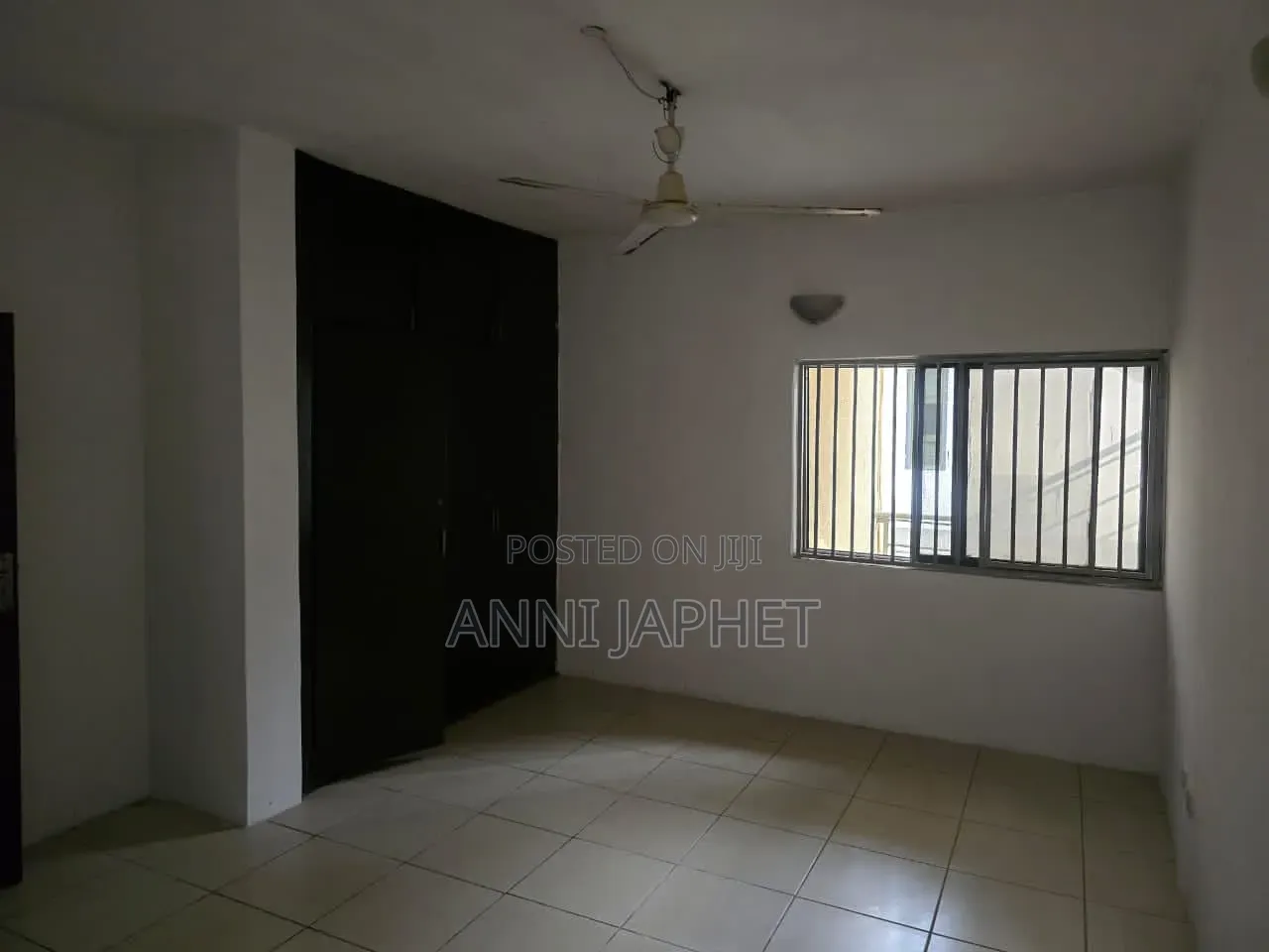 2bdrm Apartment in Lekki Phase 1 for rent