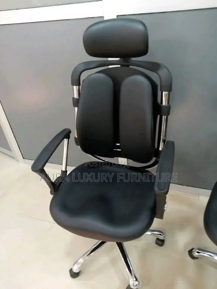 Stylish Managerial Office Chair