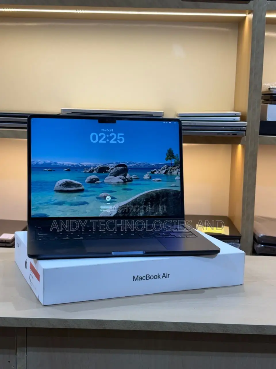 Laptop Apple MacBook Air 2022 M2 16GB Apple M2 SSD 256GB