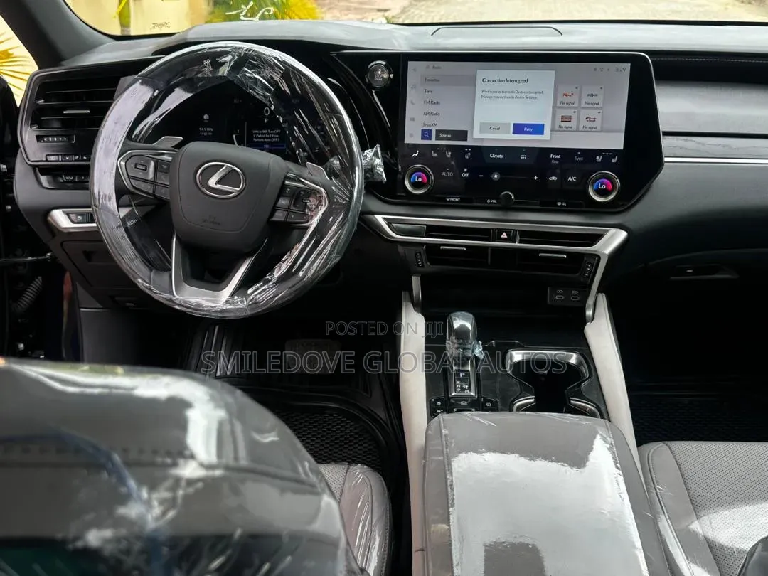 Toyota Highlander LE 4x4 V6 (3.5L 6cyl 8A) 2018 Gray