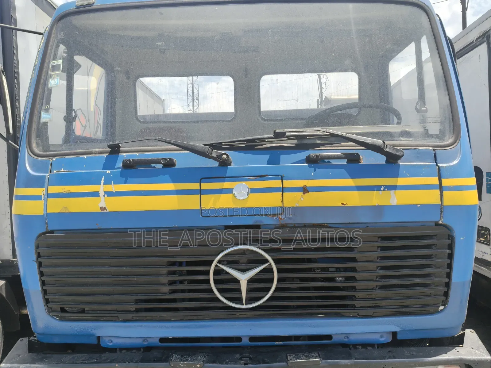 Tipper Truck Mercedes Benz