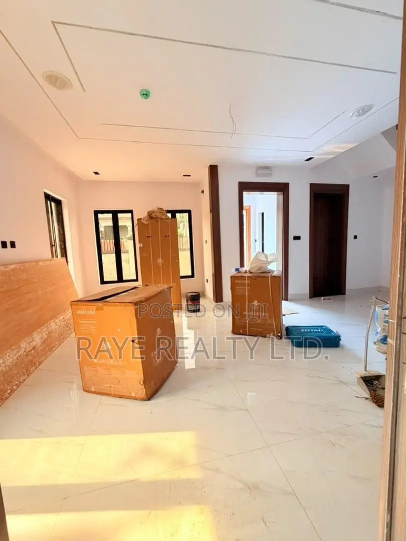 4bdrm Duplex in Ikeja GRA for sale