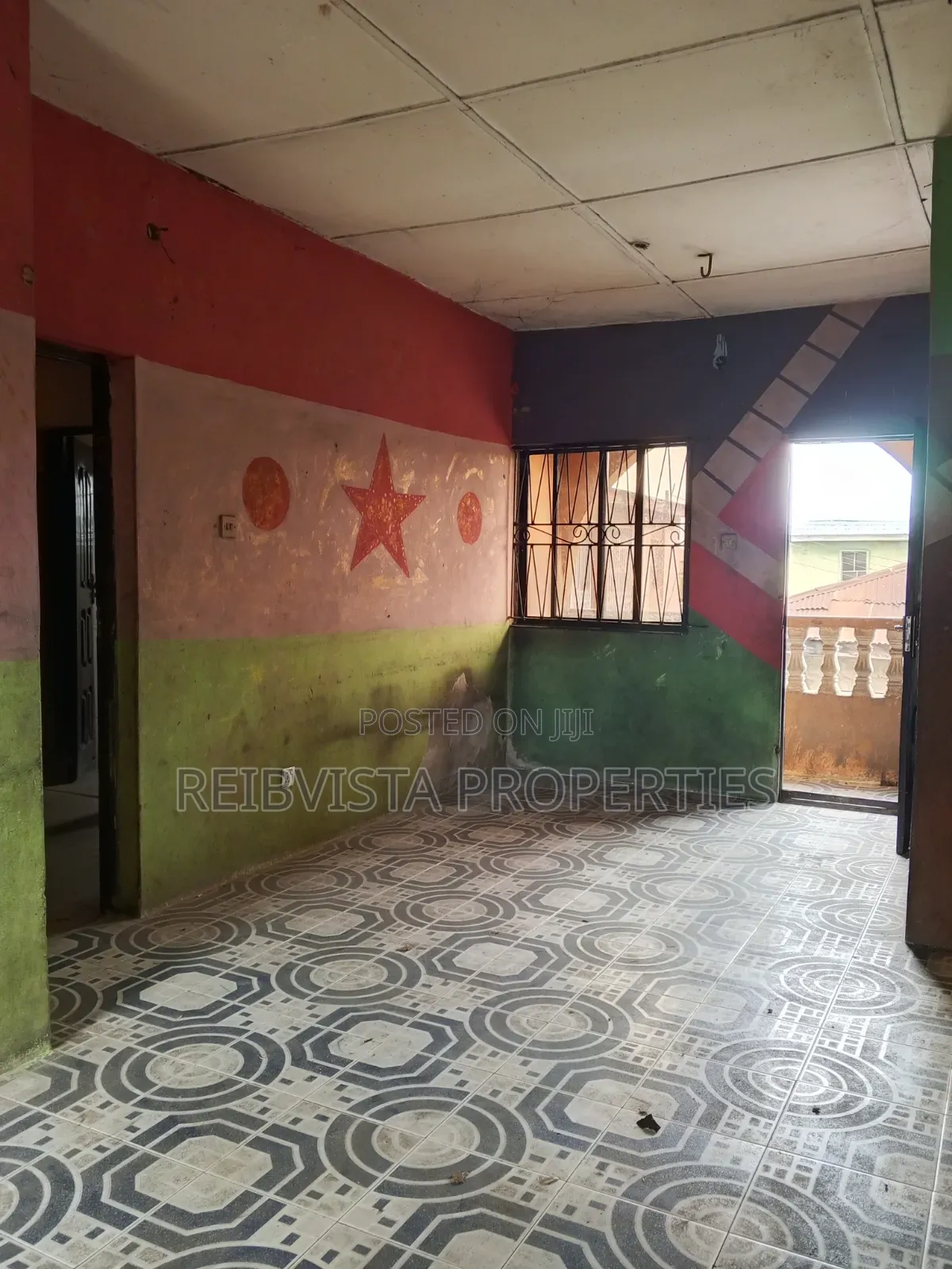 Furnished 3bdrm Apartment in Ikorodu Expressway, Kosofe / Kosofe