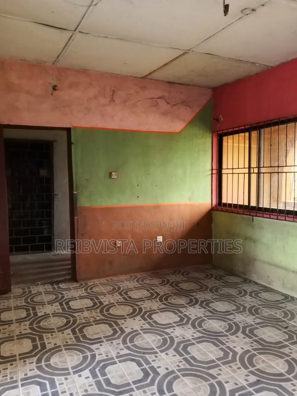 Furnished 3bdrm Apartment in Ikorodu Expressway, Kosofe / Kosofe