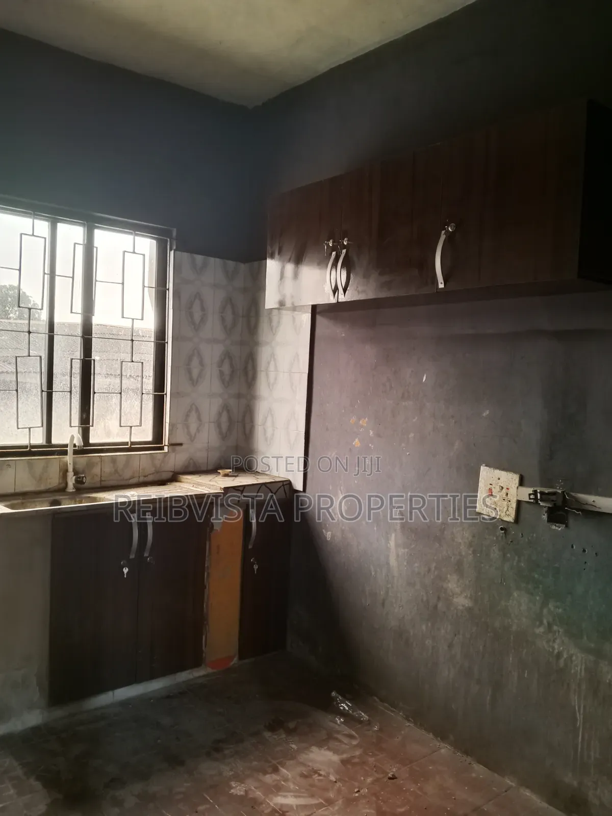 Furnished 3bdrm Apartment in Ikorodu Expressway, Kosofe / Kosofe