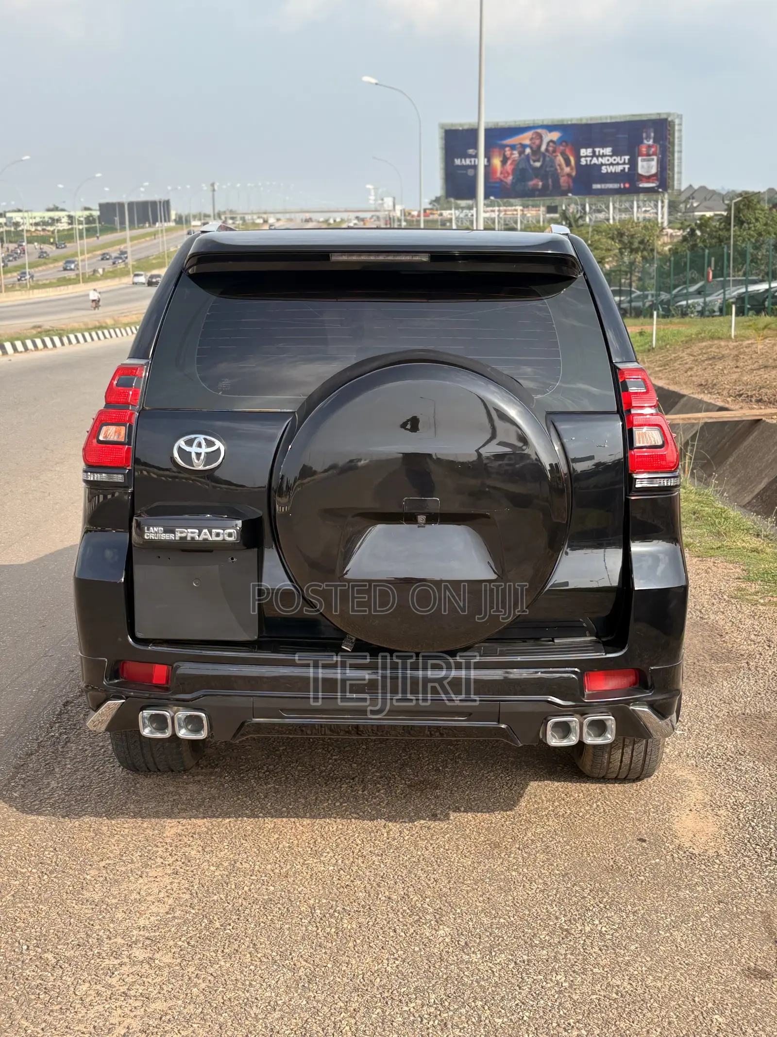 Toyota Land Cruiser Prado 2022 Black