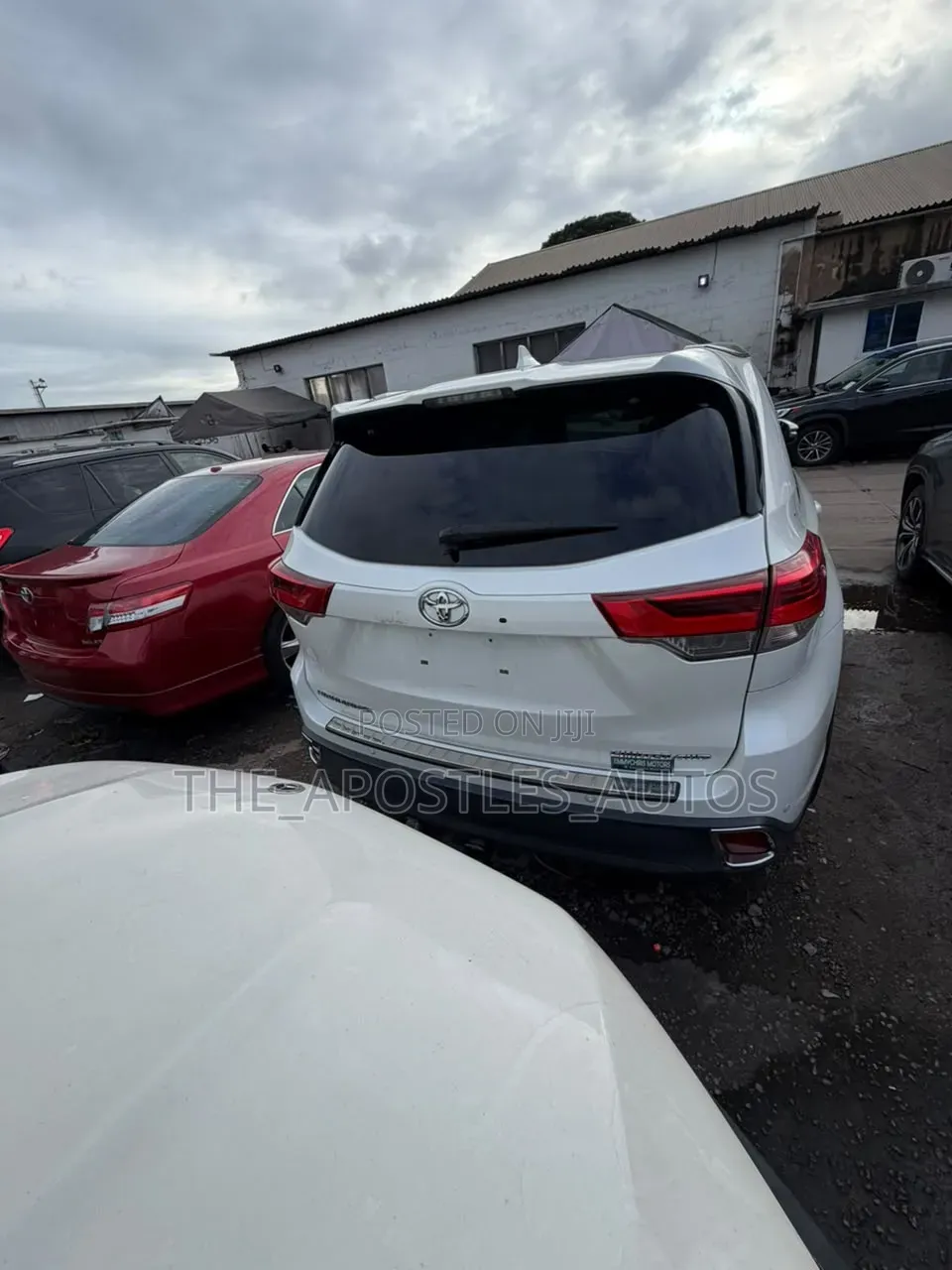 Toyota Highlander Limited Platinum 4dr SUV AWD (3.5L 6cyl 6A) 2015