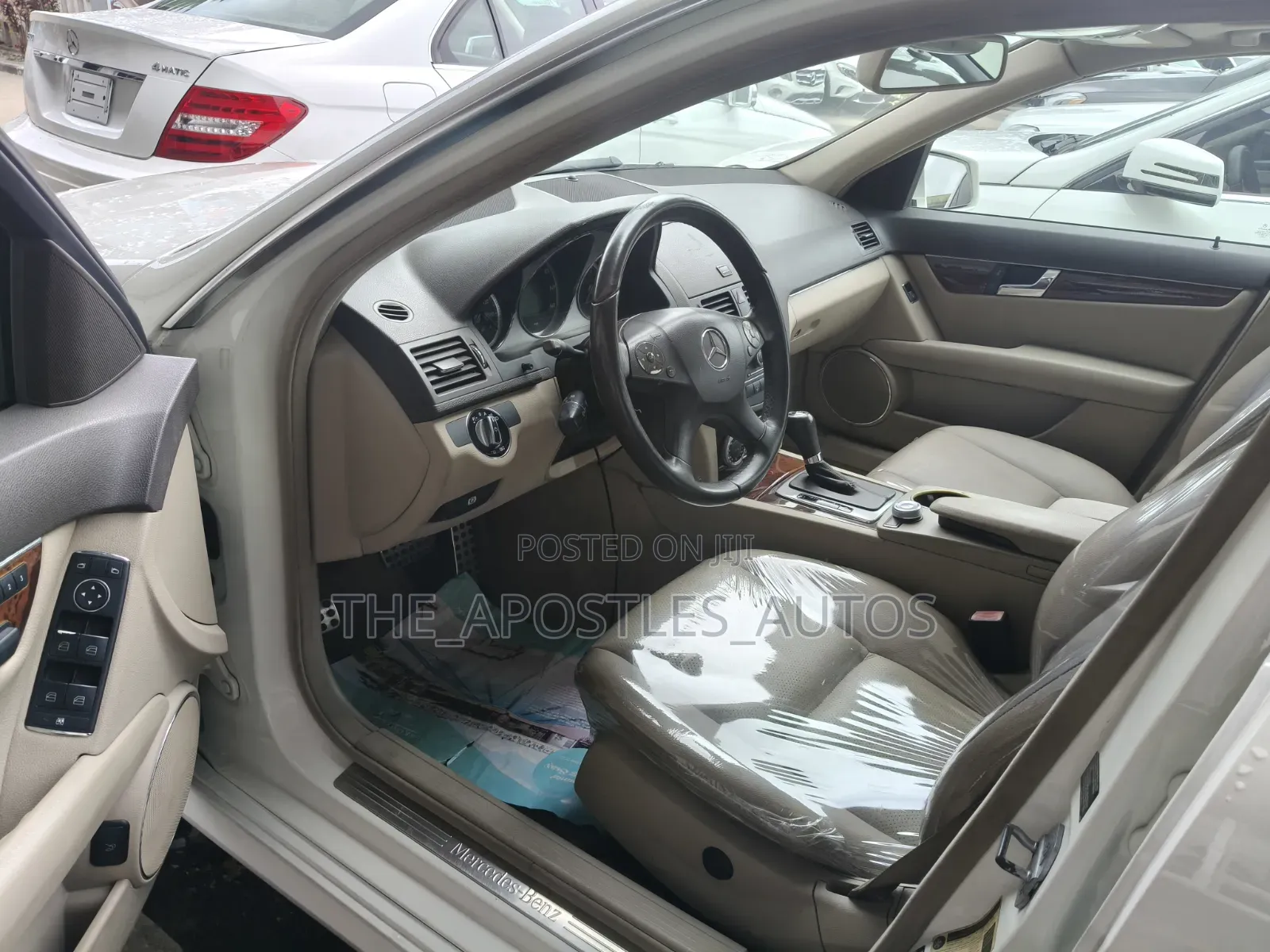 Mercedes-Benz C300 Luxury Sedan RWD (3.0L 6cyl 7A) 2010 White