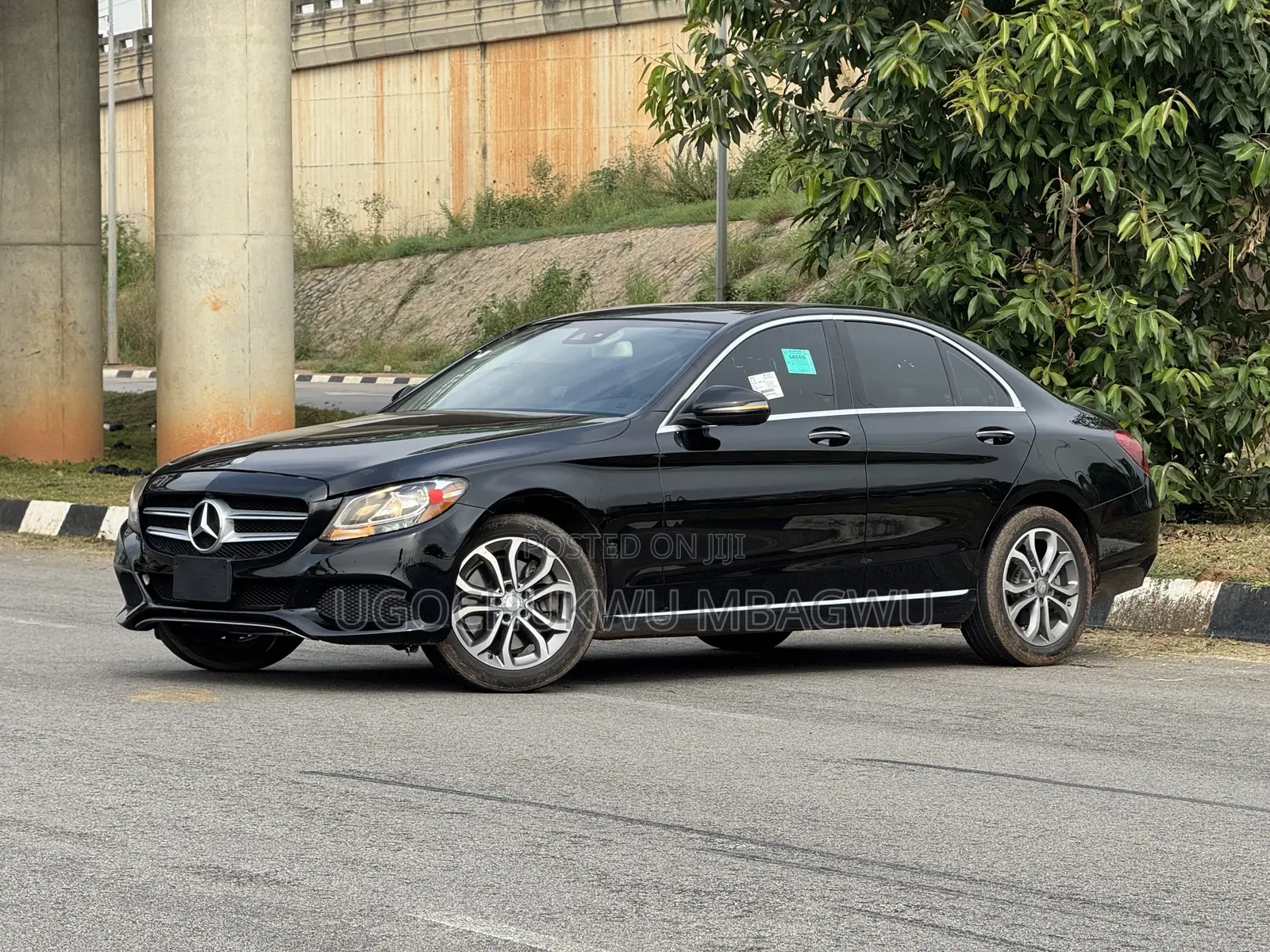 Mercedes-Benz C300 2016 Black