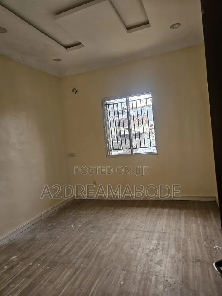 3bdrm Apartment in Omole for rent