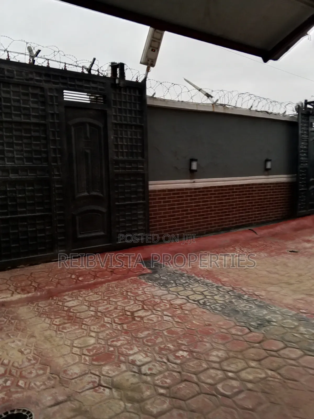 Furnished 3bdrm Apartment in Owode, Kosofe / Kosofe for rent