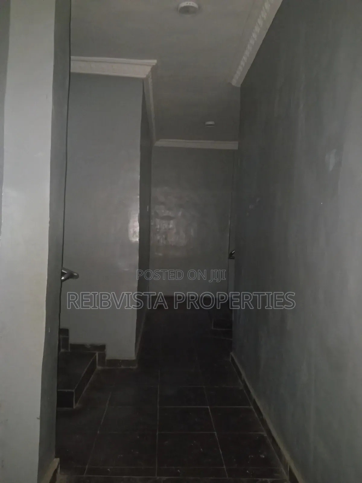 Furnished 3bdrm Apartment in Owode, Kosofe / Kosofe for rent