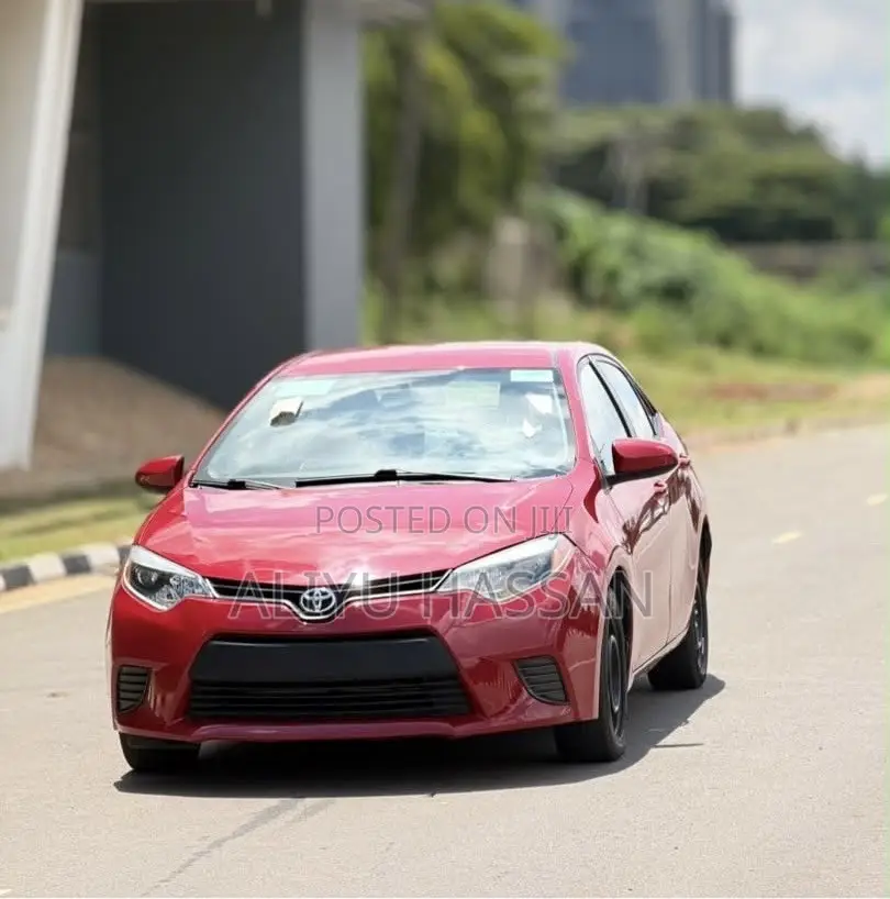 Toyota Corolla 2015 Red