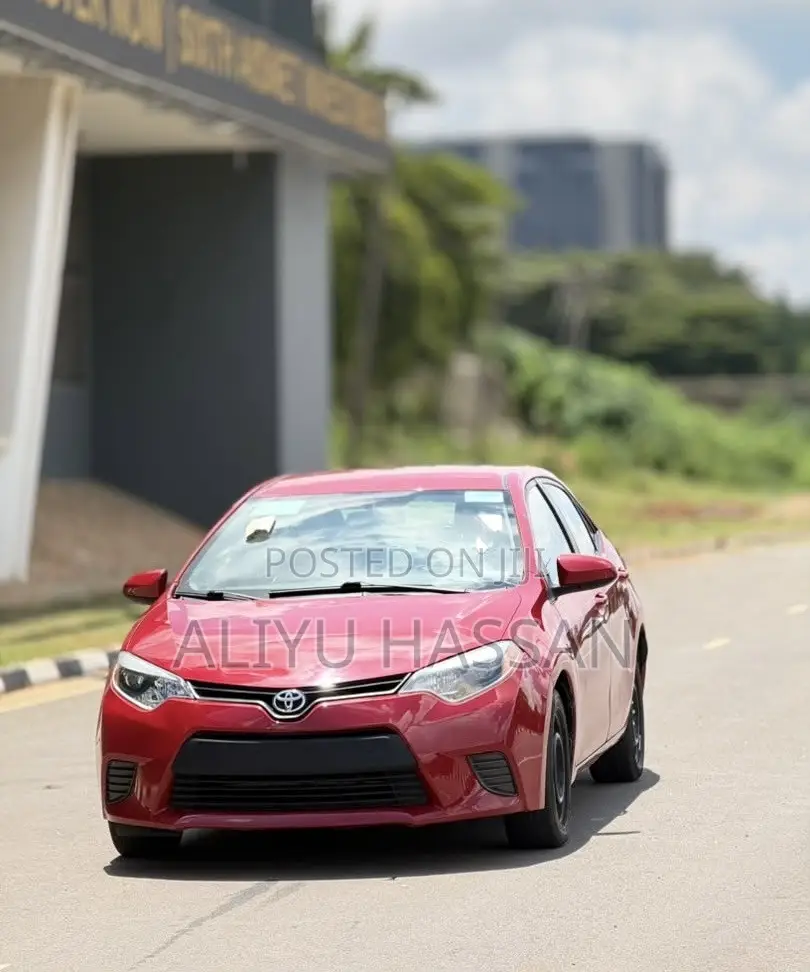 Toyota Corolla 2015 Red
