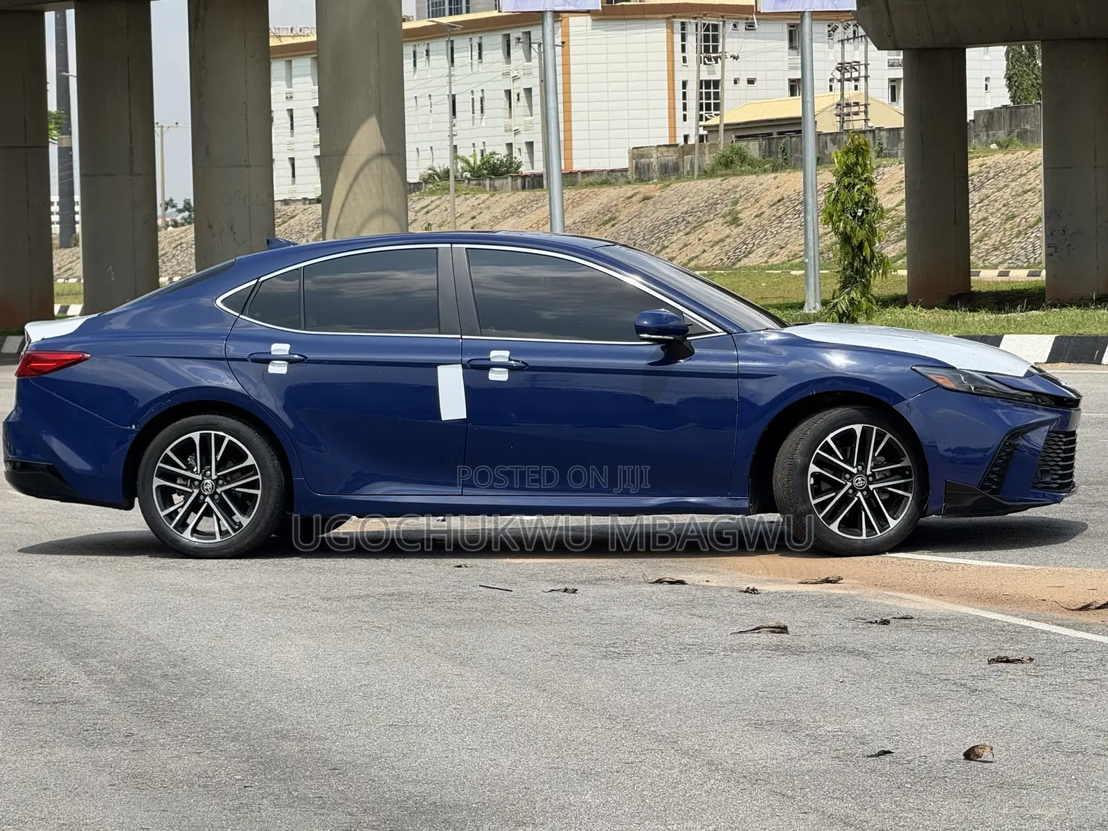Toyota Camry XLE 2025 Blue