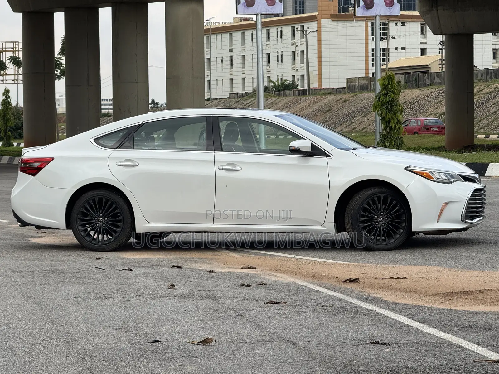 Toyota Avalon Touring (3.5L 6cyl 6A) 2018 White