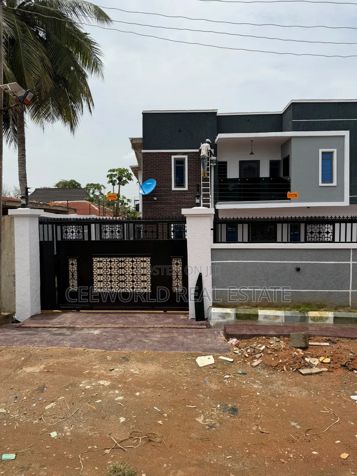 4bdrm Duplex in Temidire Estate for sale