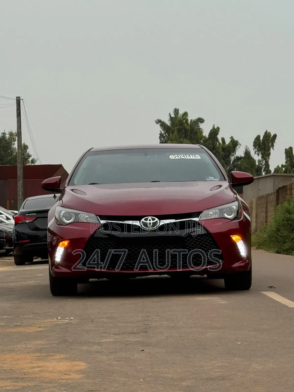 Toyota Camry 2016 Maroon