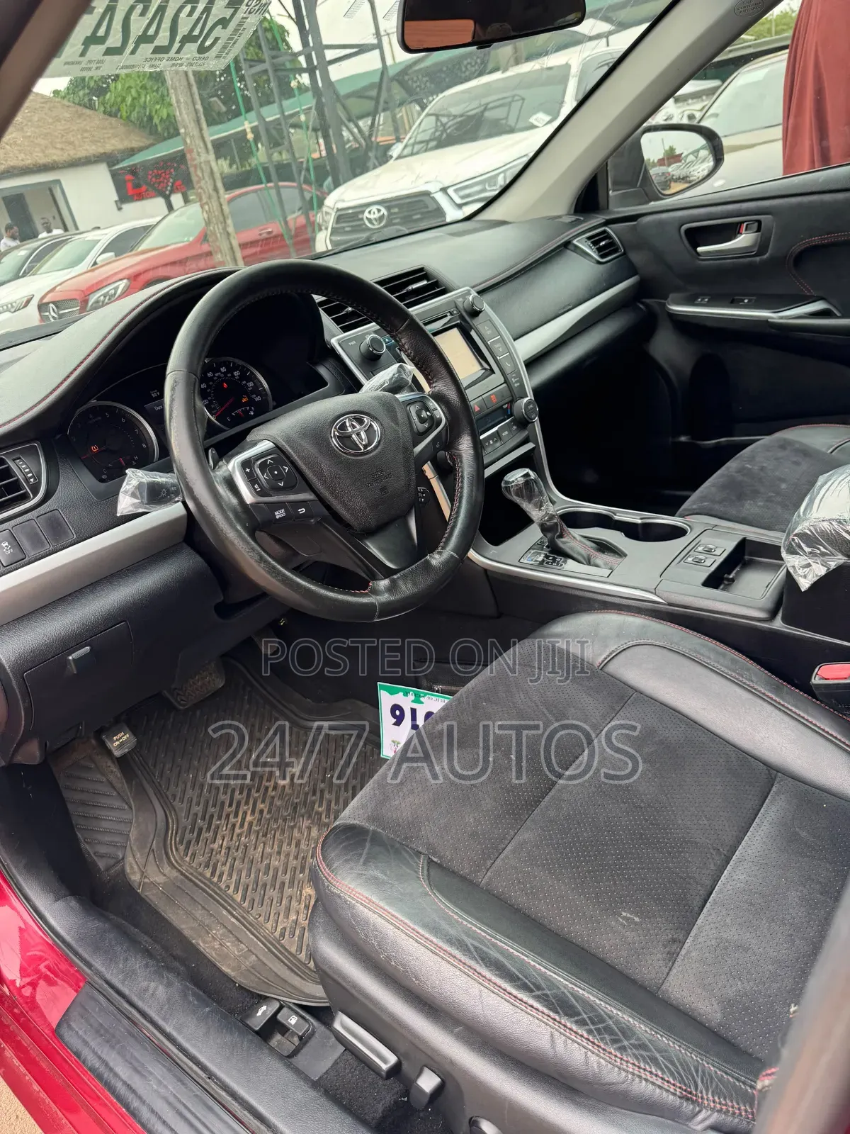 Toyota Camry 2016 Maroon