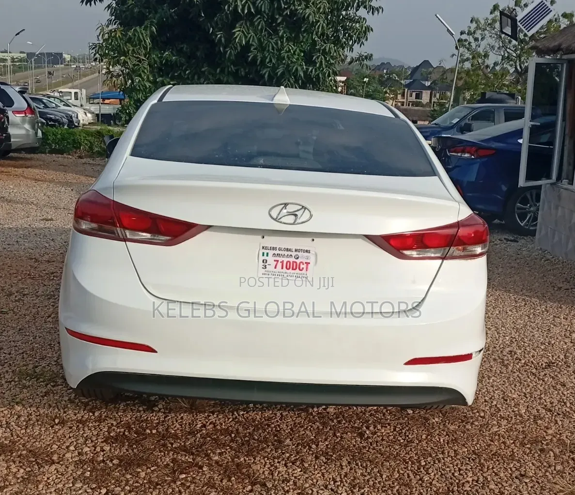 Hyundai Elantra SE Sedan FWD (2.0L 4cyl 6M) 2017 White