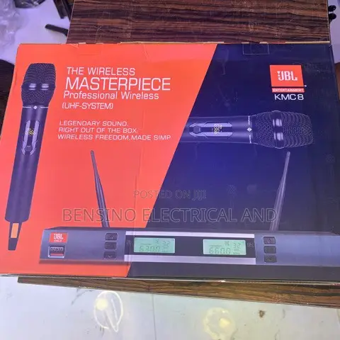 KMC-8 Dual Wireless Microphone