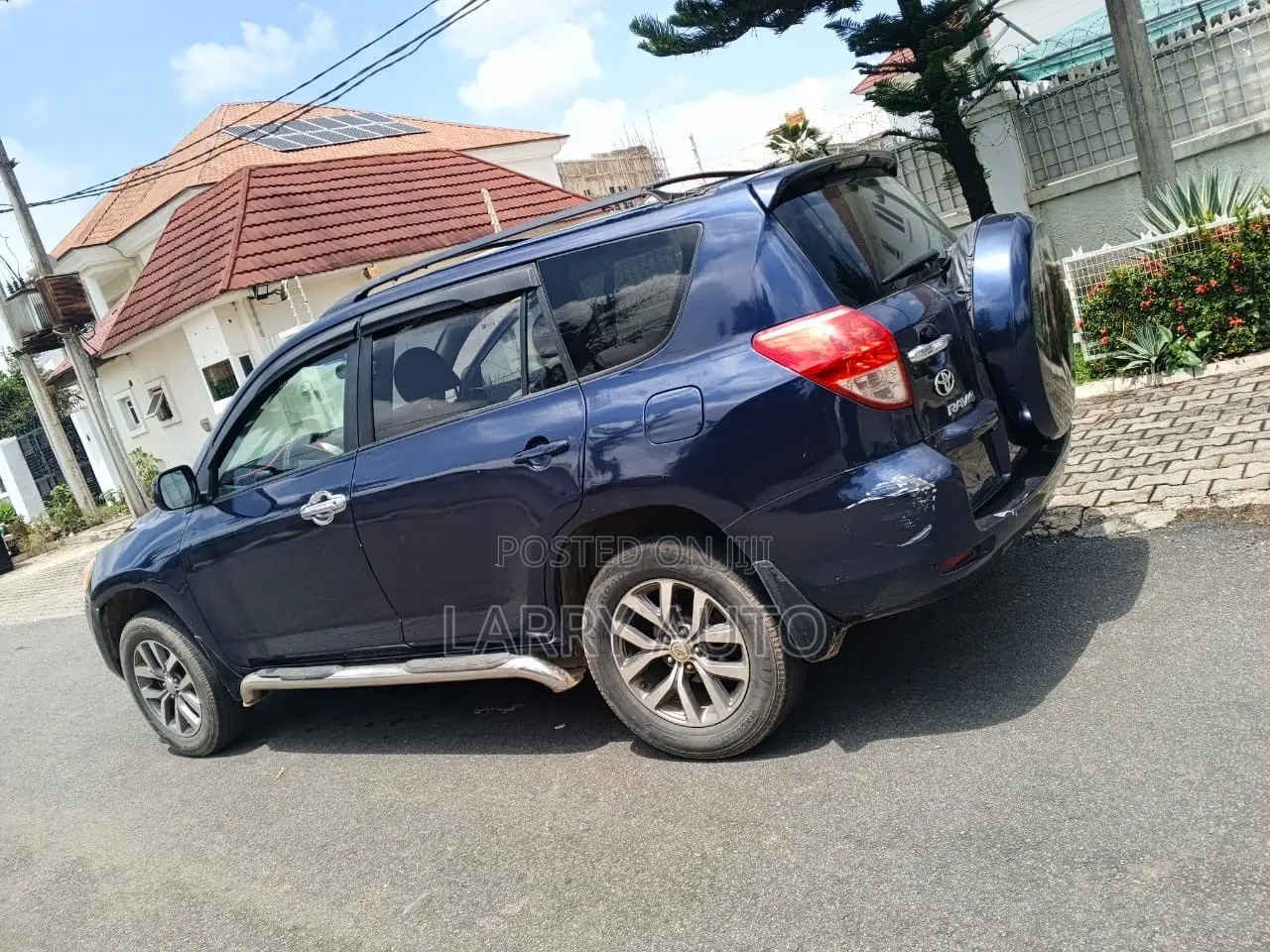 Toyota RAV4 2010 Blue