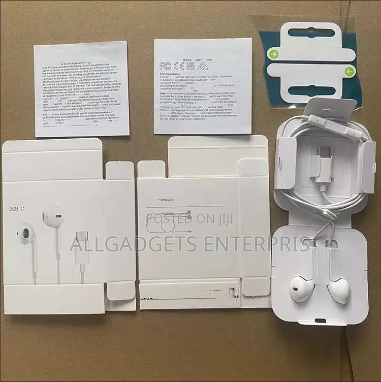 Apple Earpods W/ USB-C