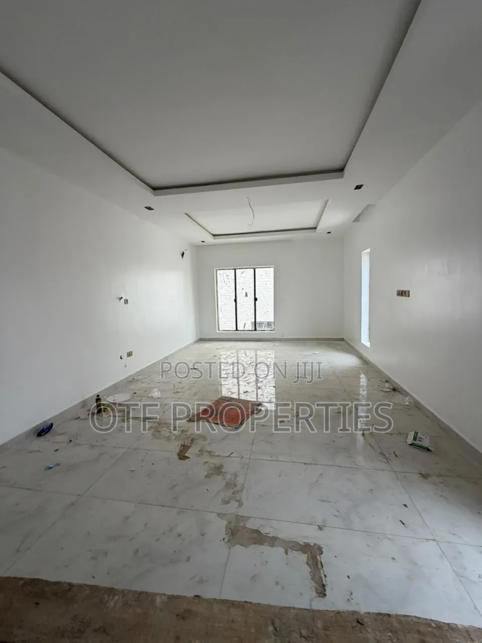 5bdrm Duplex in Utako for sale