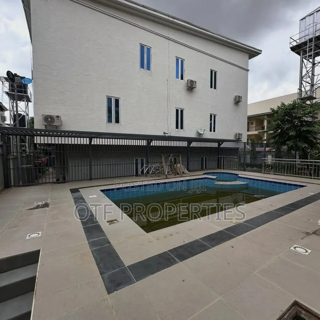 4bdrm Duplex in Utako for sale