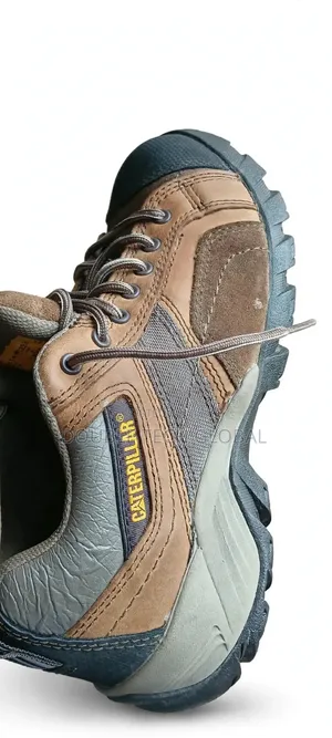 Caterpillar CAT Safety Boot Brown Leather Slip Resistant T901