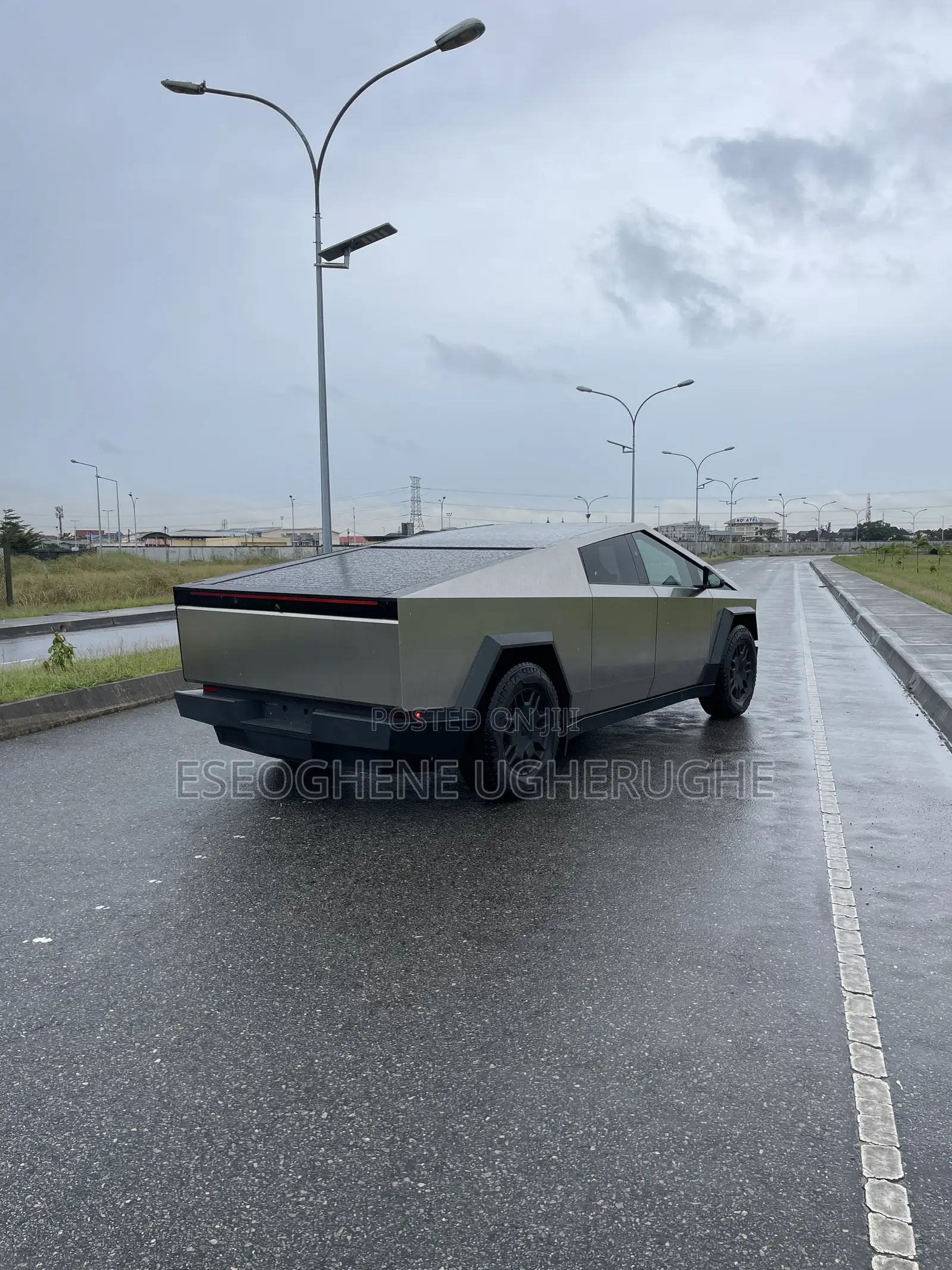 New Tesla Cybertruck 2024 Silver