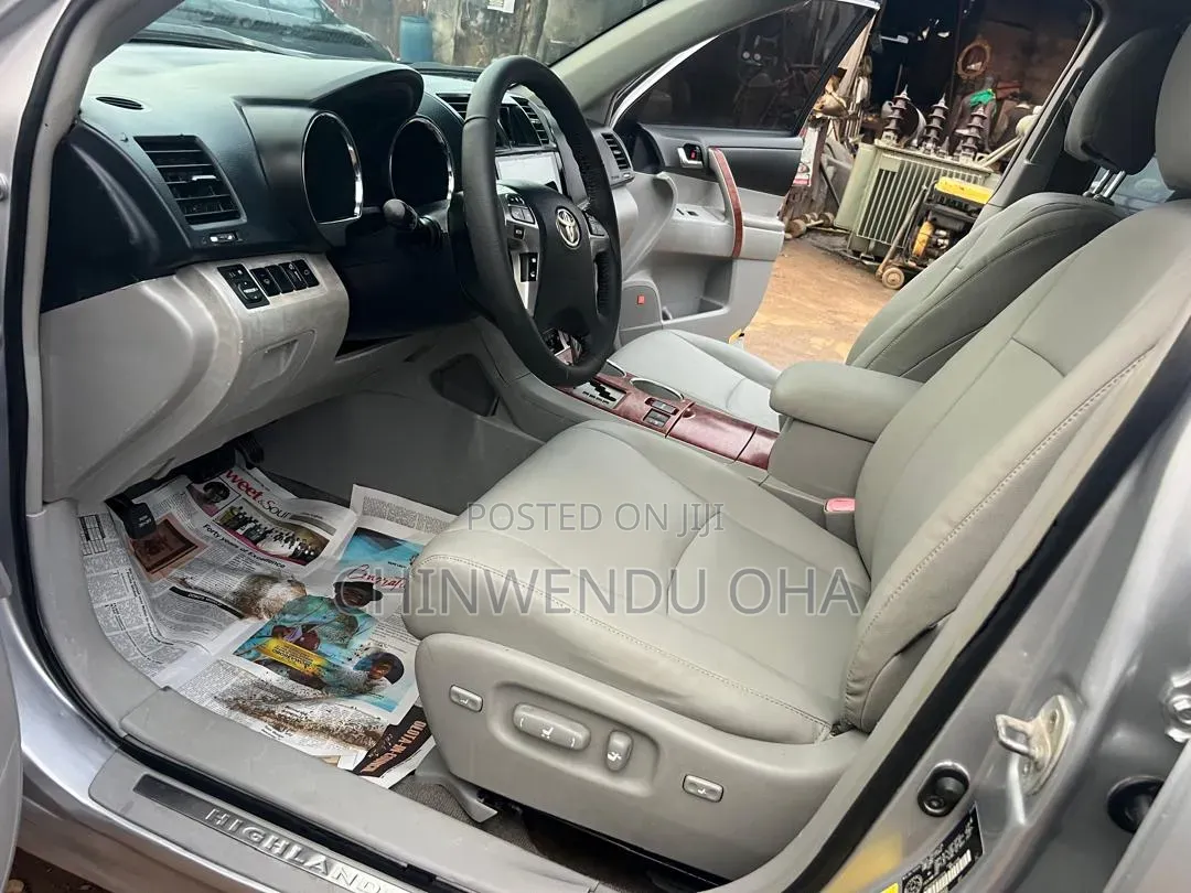 Toyota Highlander 2009 Silver