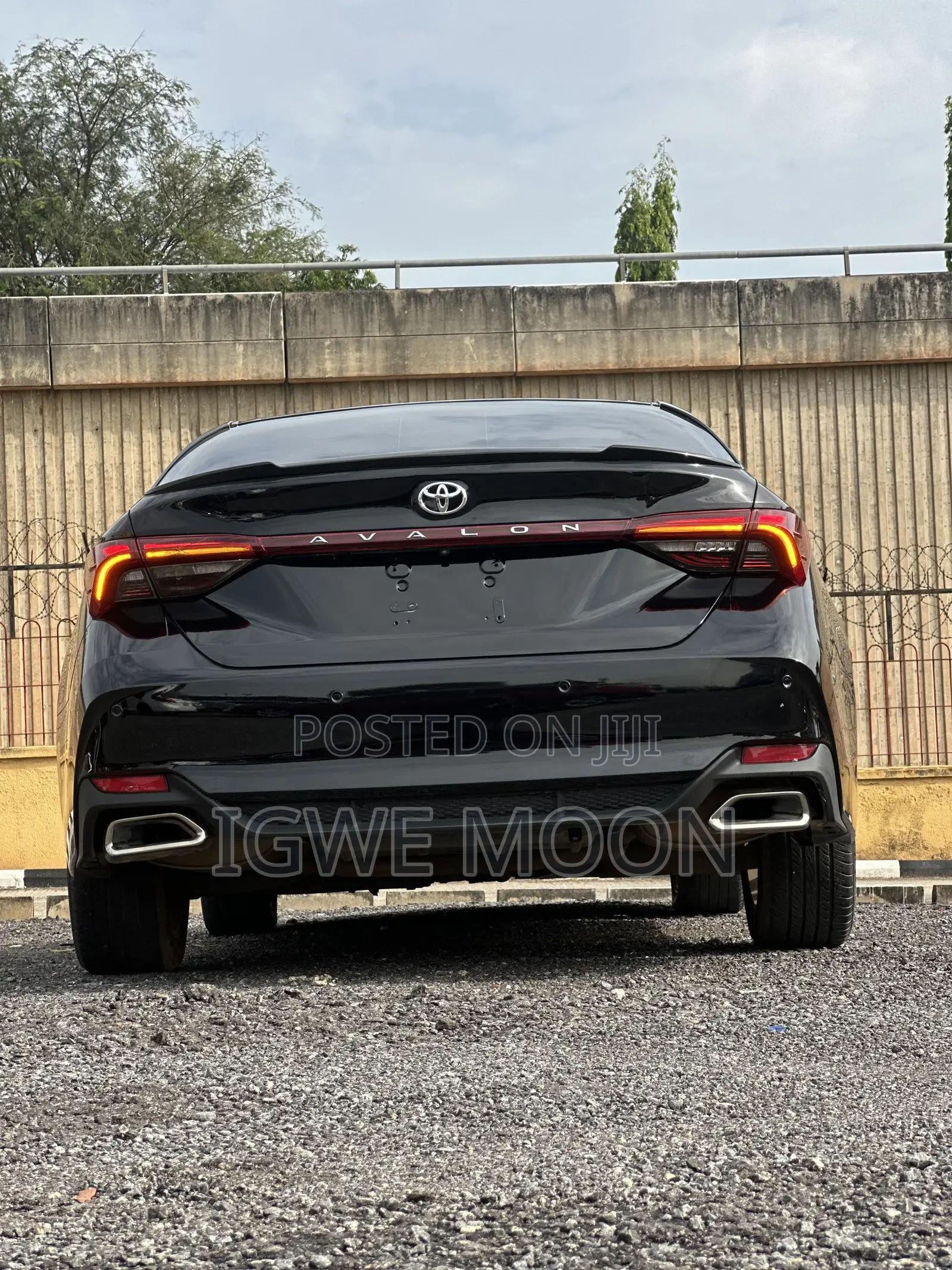 Toyota Avalon Limited 2021 Black