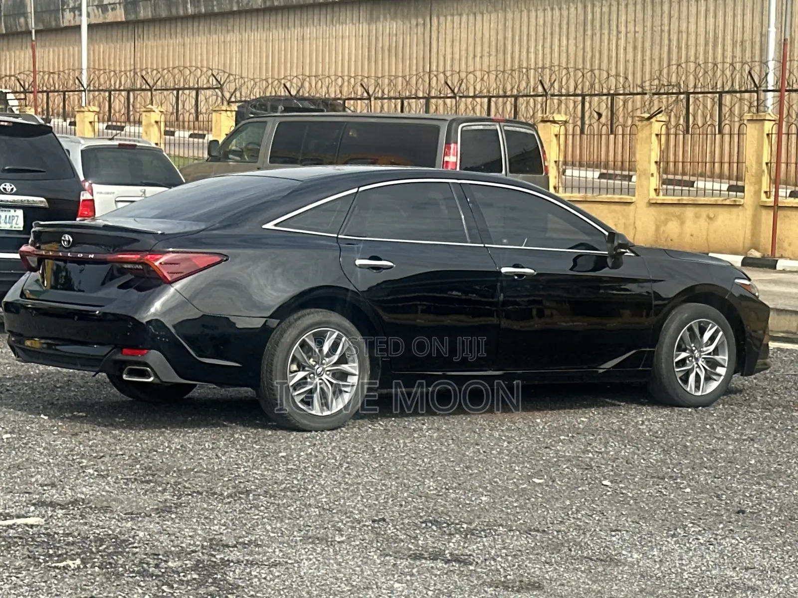 Toyota Avalon Limited 2021 Black