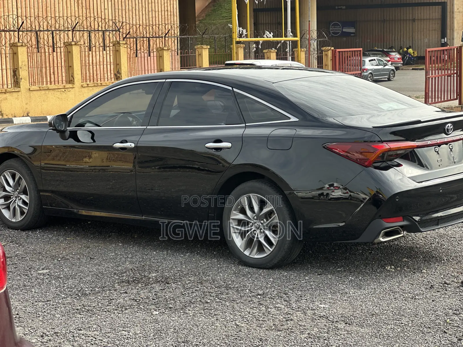 Toyota Avalon Limited 2021 Black