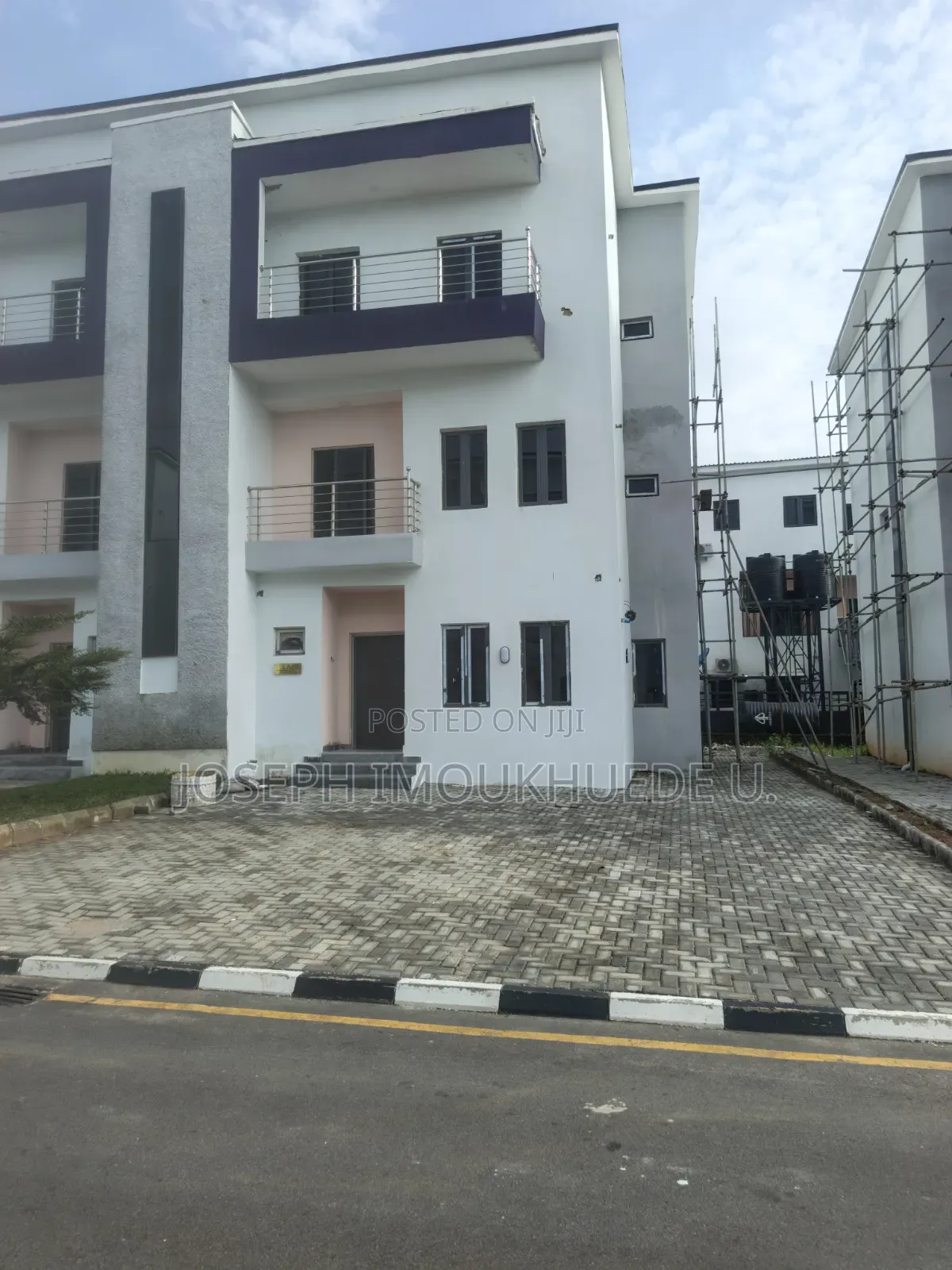 4bdrm Duplex in Dme, Zone B for sale