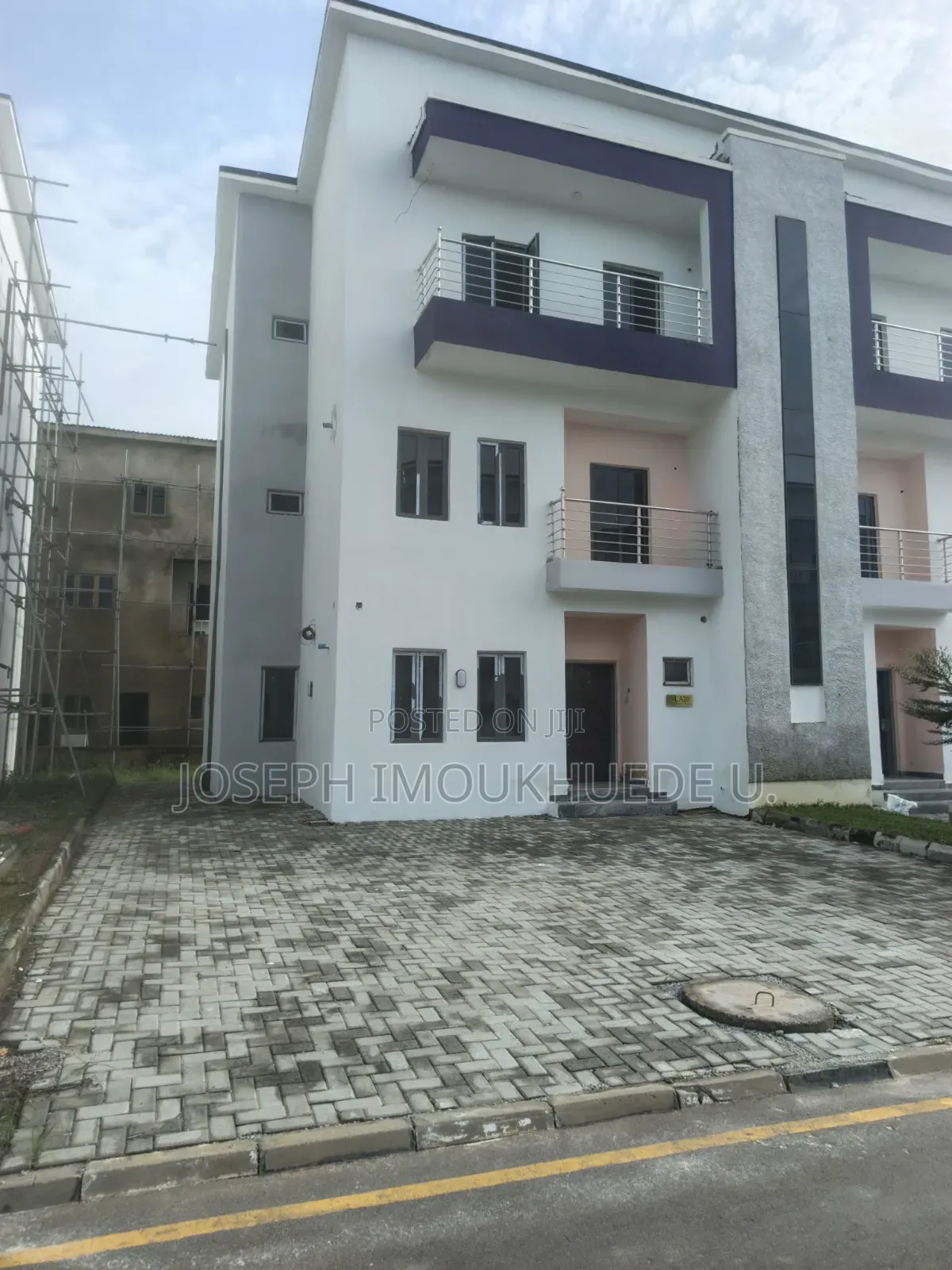 4bdrm Duplex in Dme, Zone B for sale