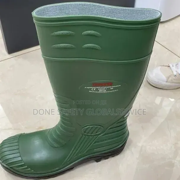 Trucker Rain Boat Is Available