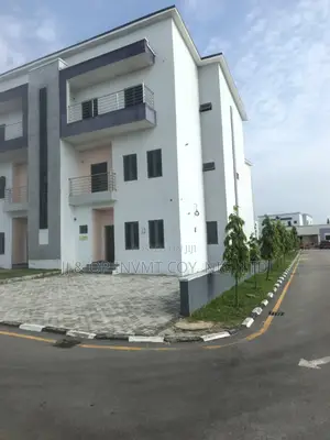 4bdrm Duplex in Dme, Zone B for rent